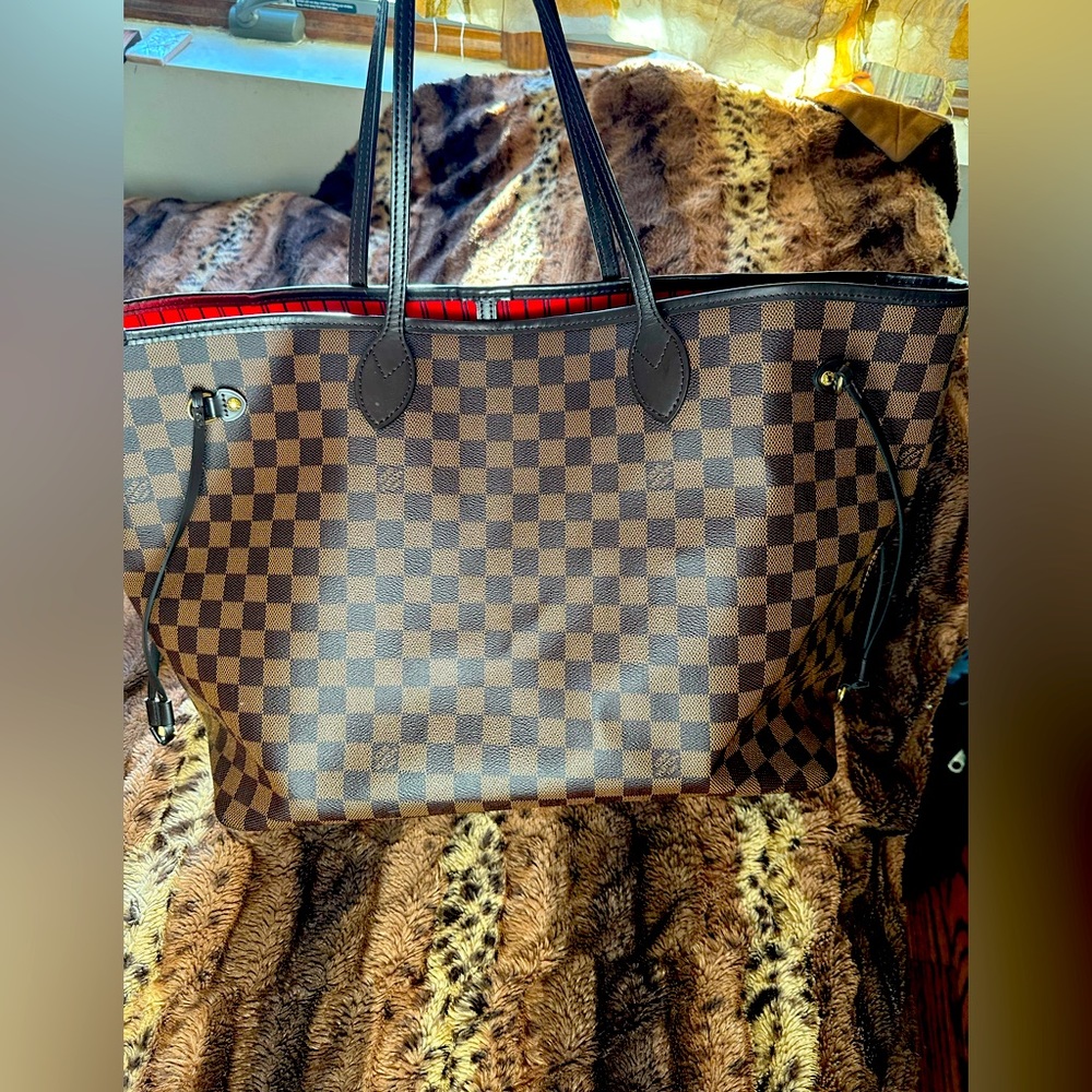 LOUIS VUITTON NEVERFUL